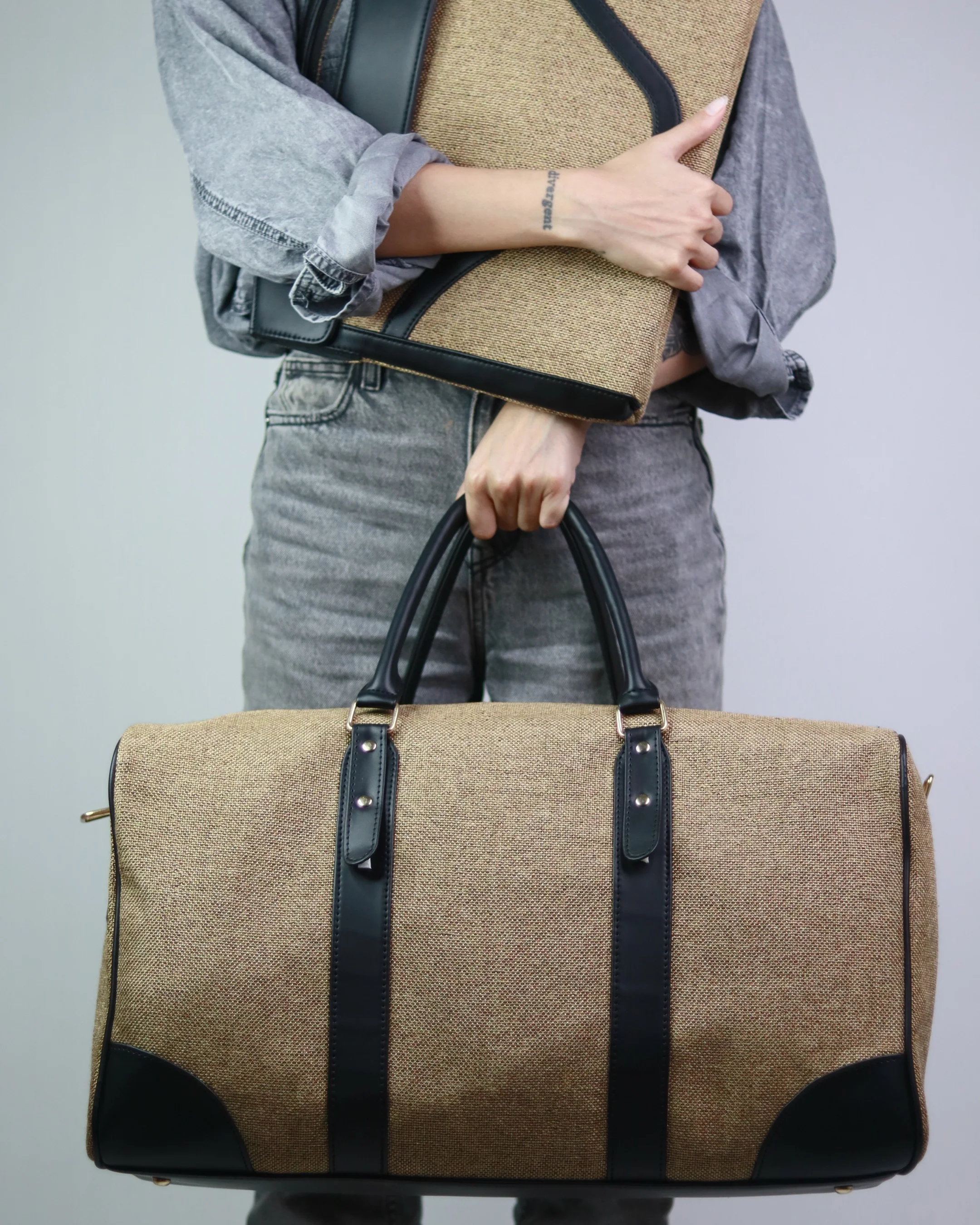 Dark Jute Laptop Sleeve - Image 9