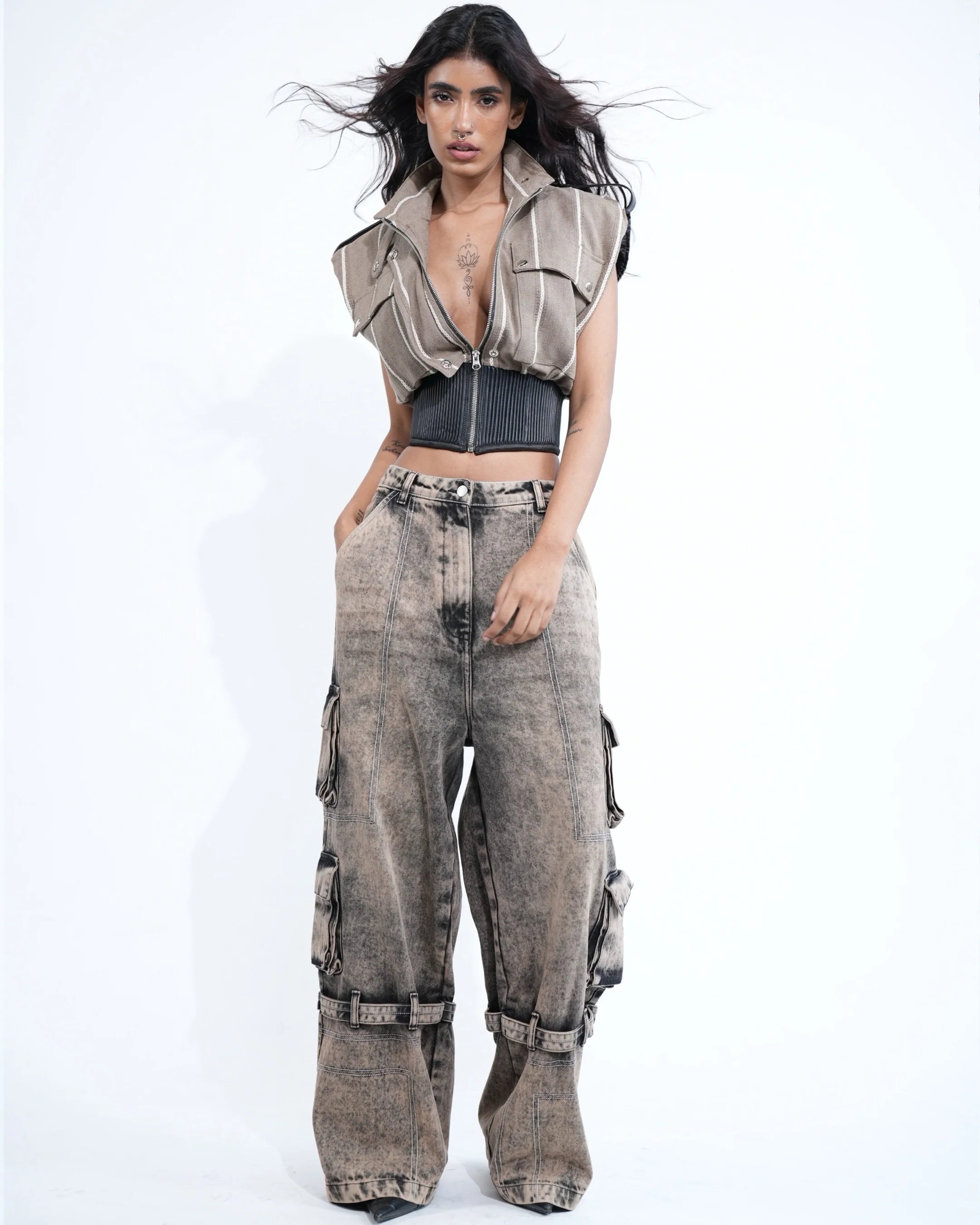 Pluto Jacquard Vest - Image 11