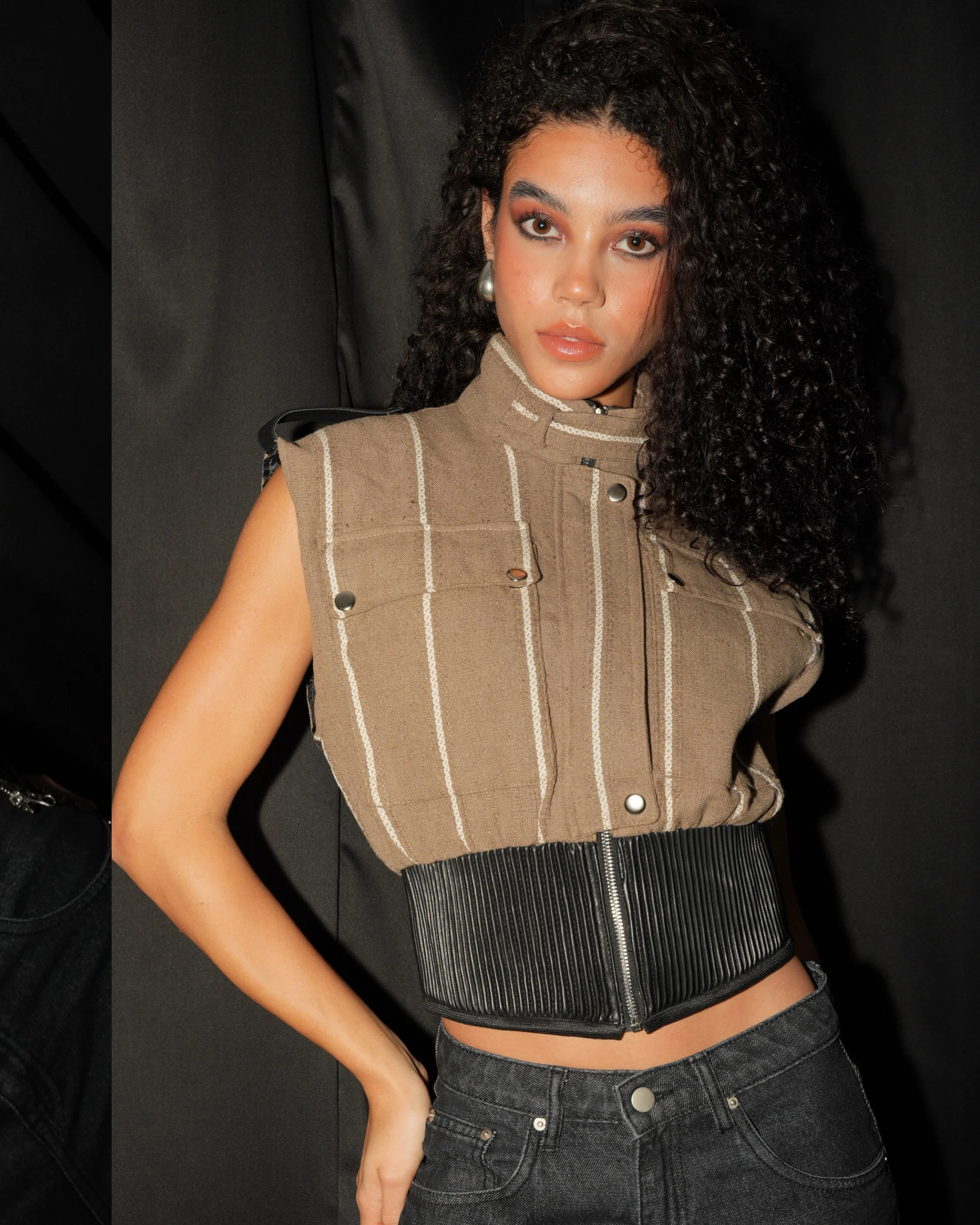 Pluto Jacquard Vest - Image 19