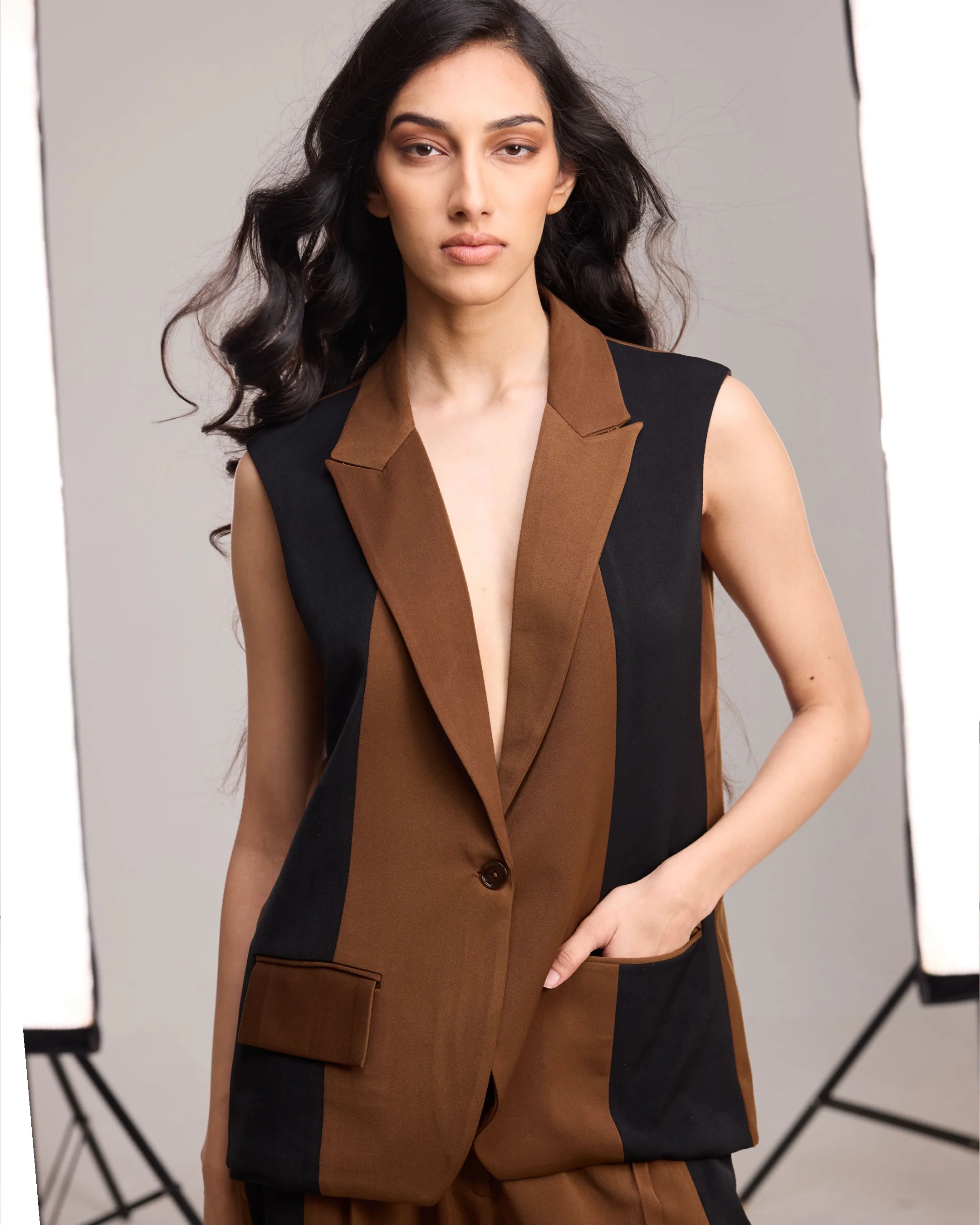 Noir Panel Vest - Image 3