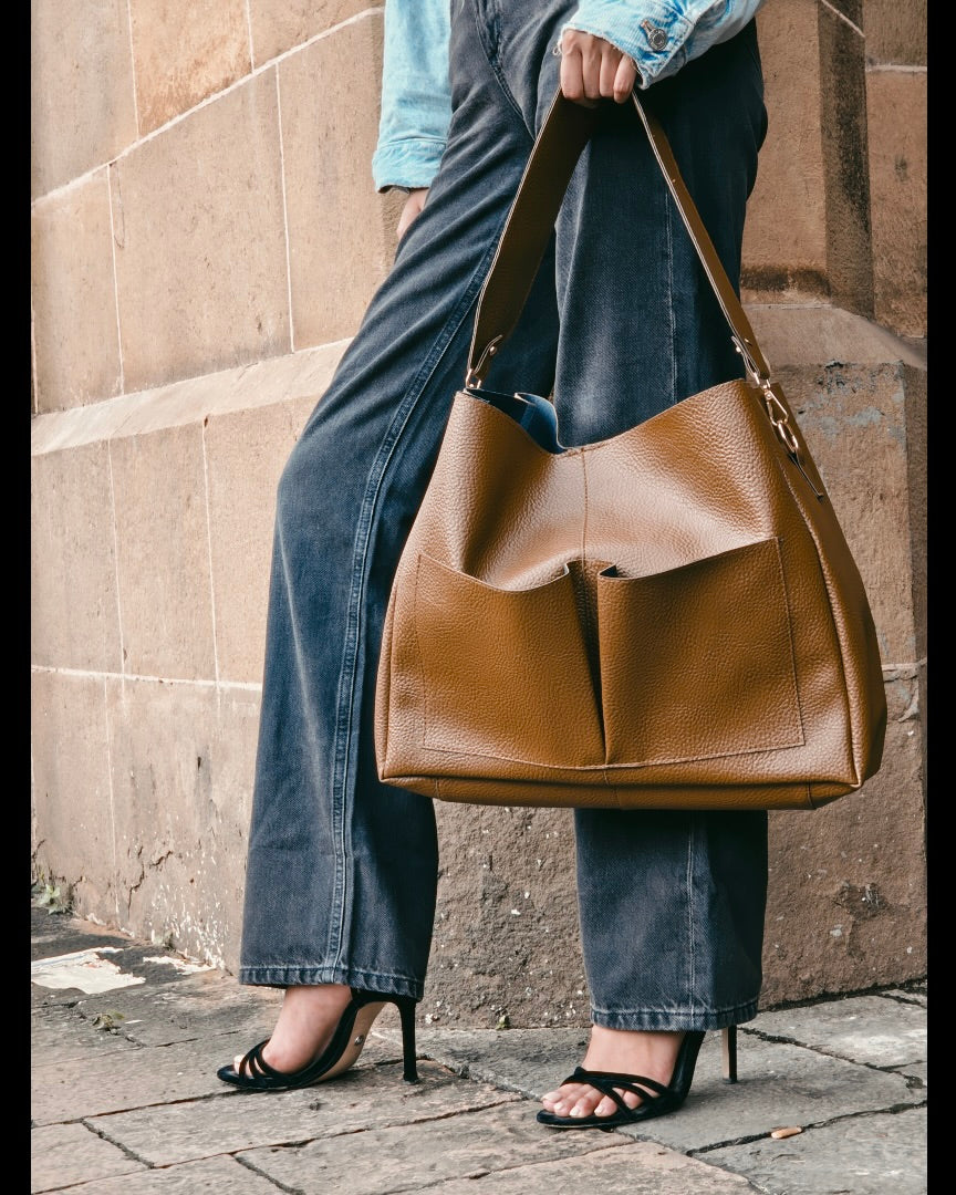 Pocket Tote - Image 24