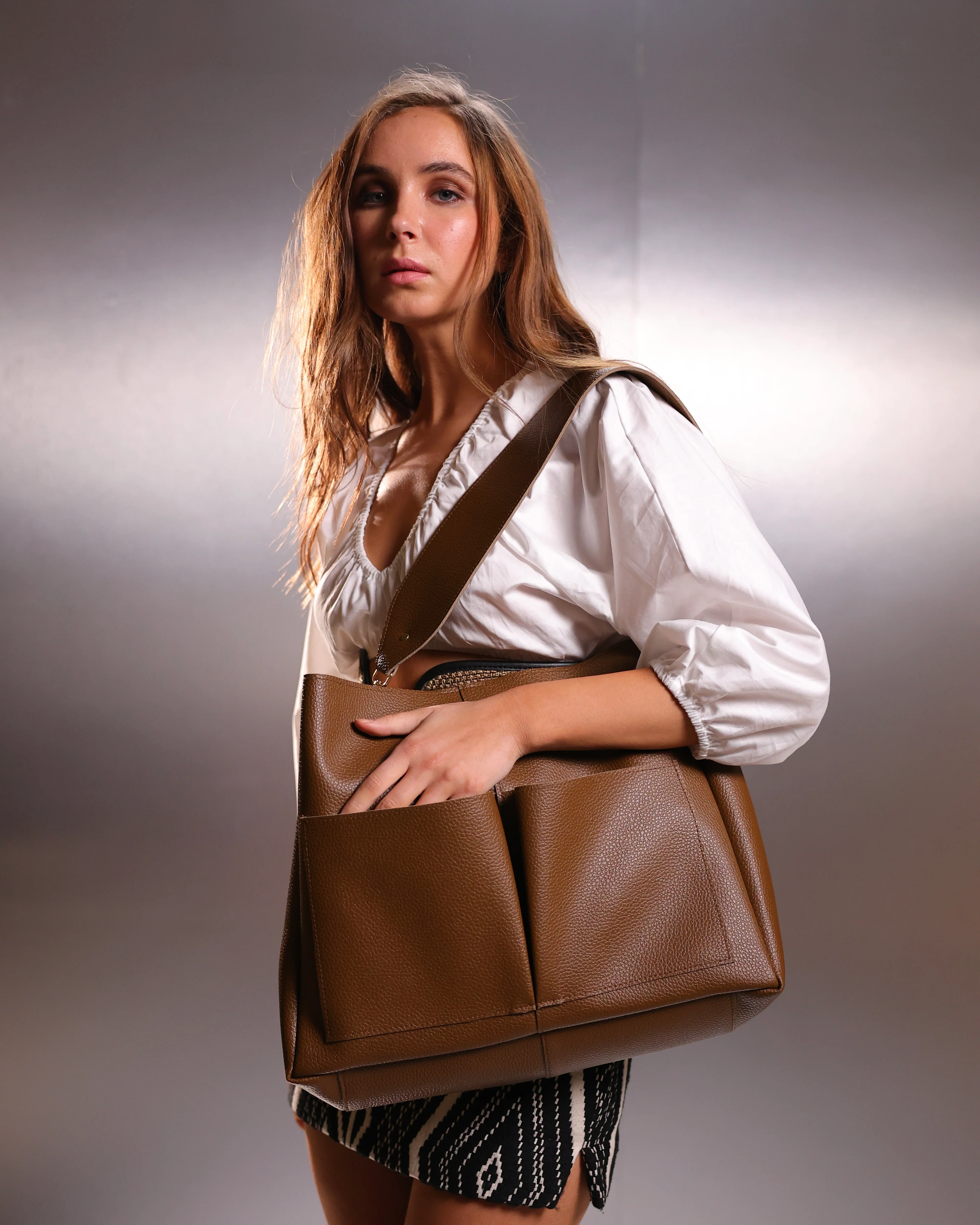 Pocket Tote - Image 3
