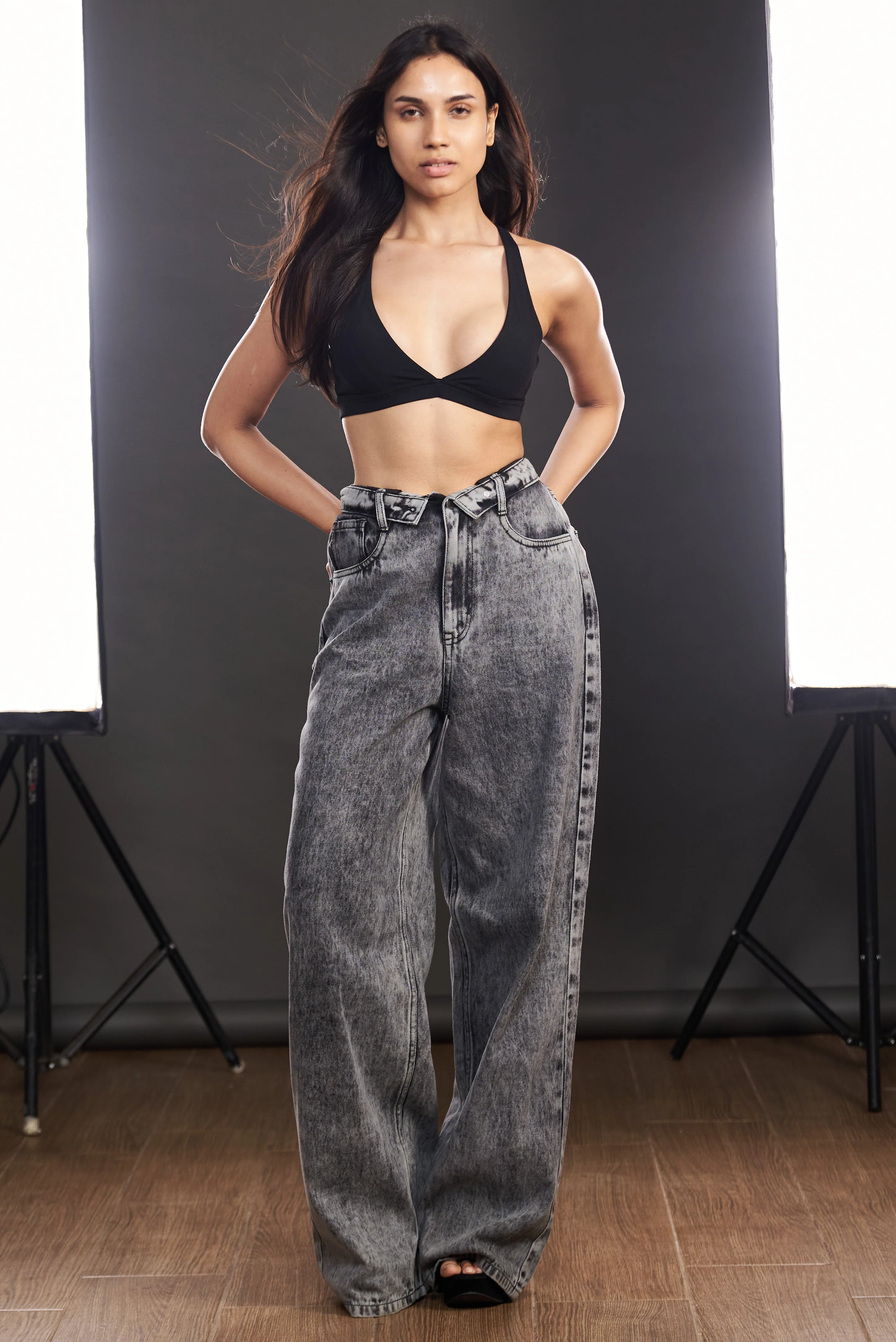 straight fit jeans - Image 8