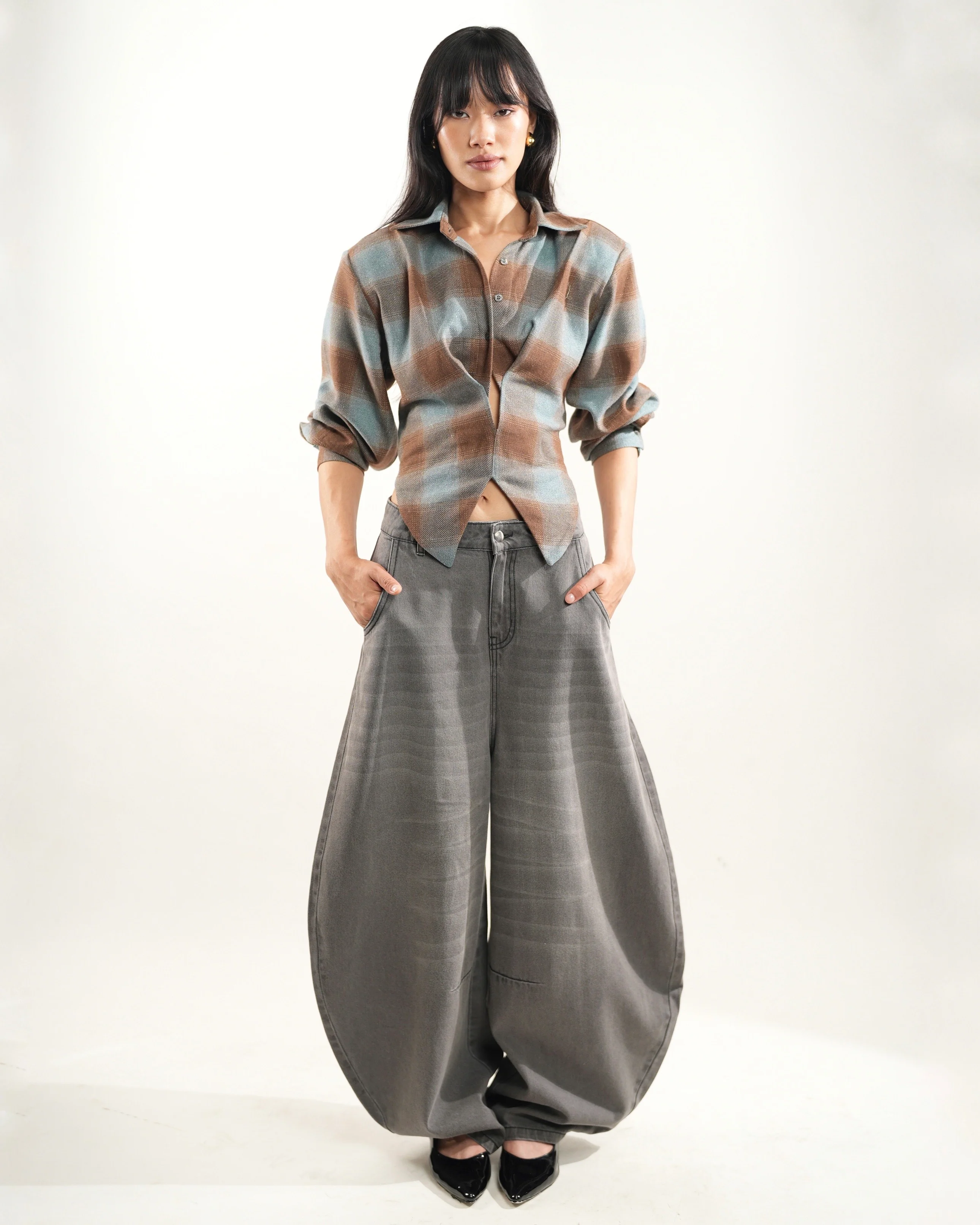 Barrel Cut Denim - Image 21