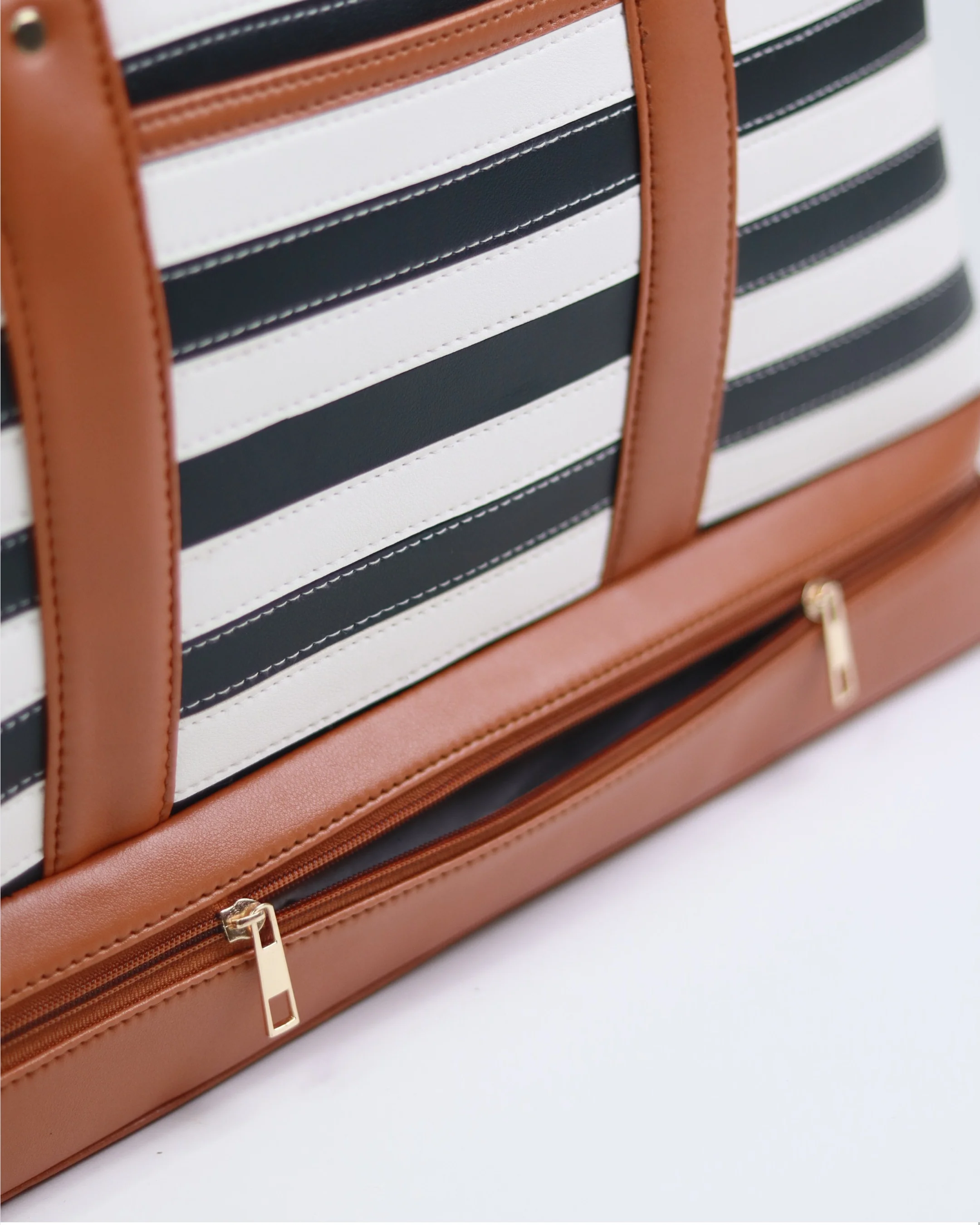 Weekender Duffle 2.0 - Image 13